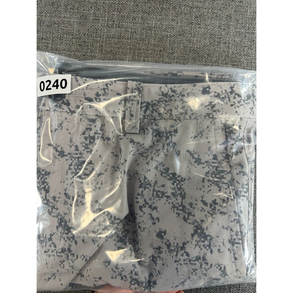 Oakley Golf R.O.C.T. Camo Performance Shorts Men's Size 34 Gray Digital Print